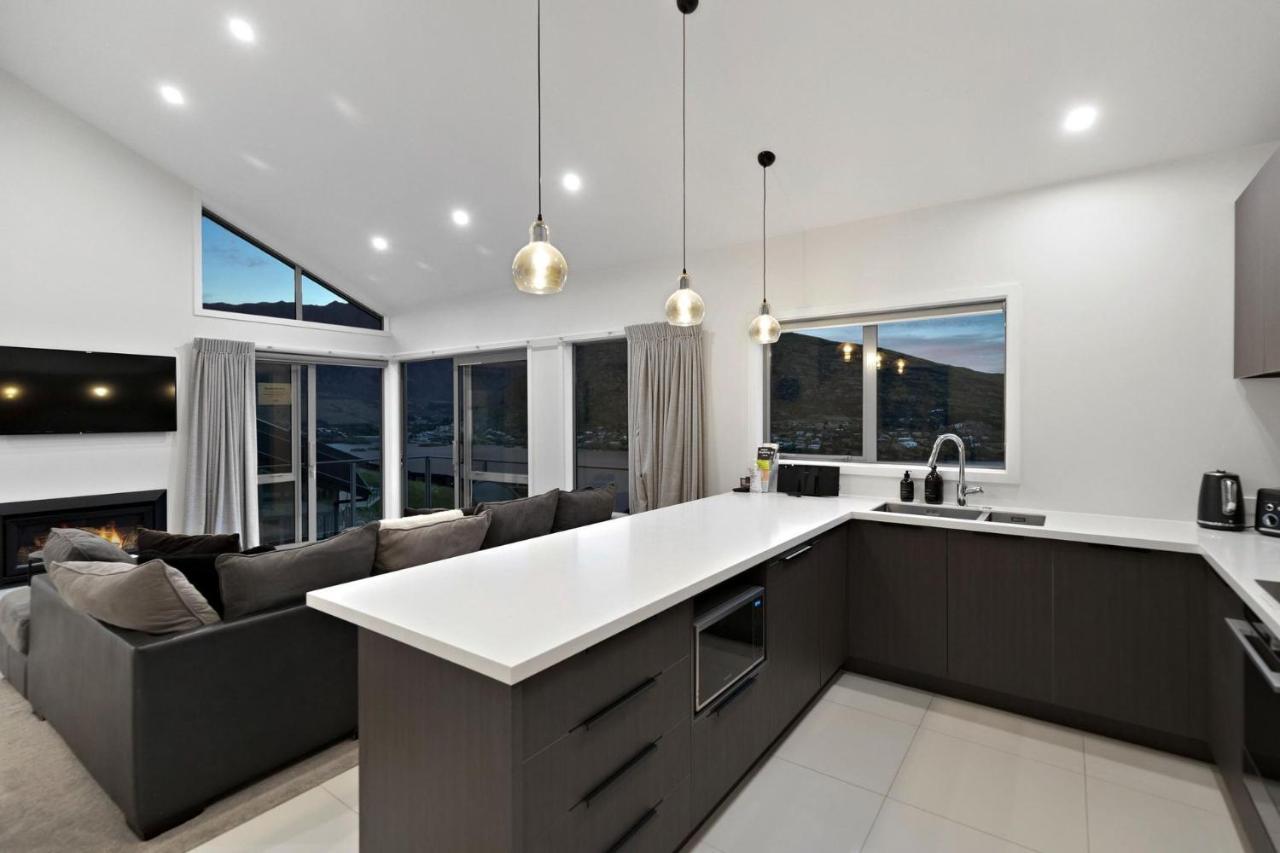Bluewater Views Villa Queenstown Exterior foto